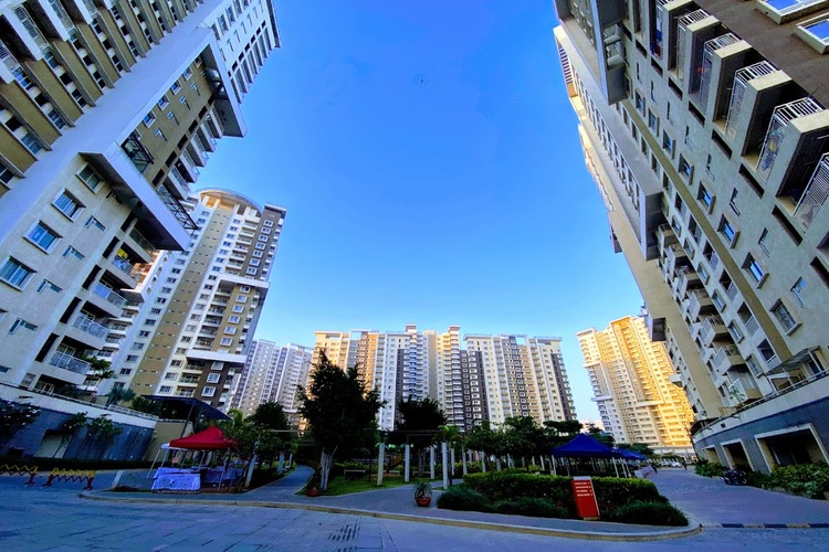 Indoor and Outdoor Amenities in Greenage